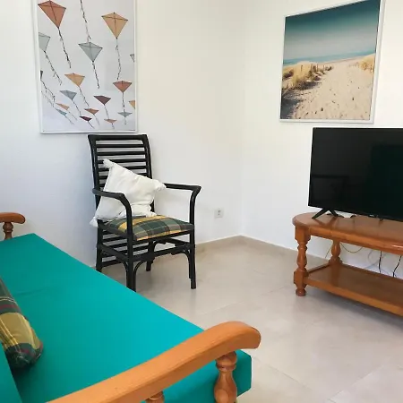 Casa Carmen En Caleta De * 파마라