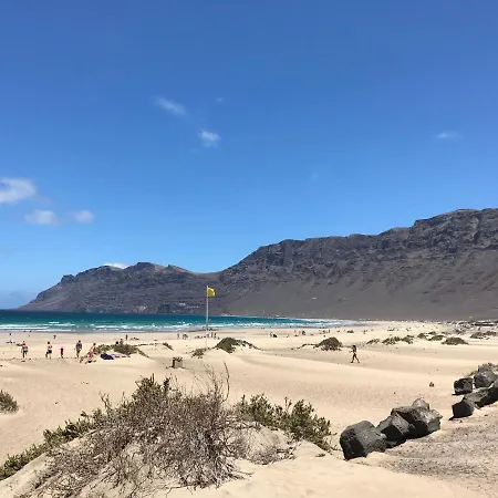 Casa Carmen En Caleta De 펜션